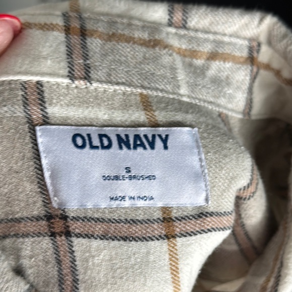 Old Navy Plaid Button-Up Shirt size small - Picture 3 of 4